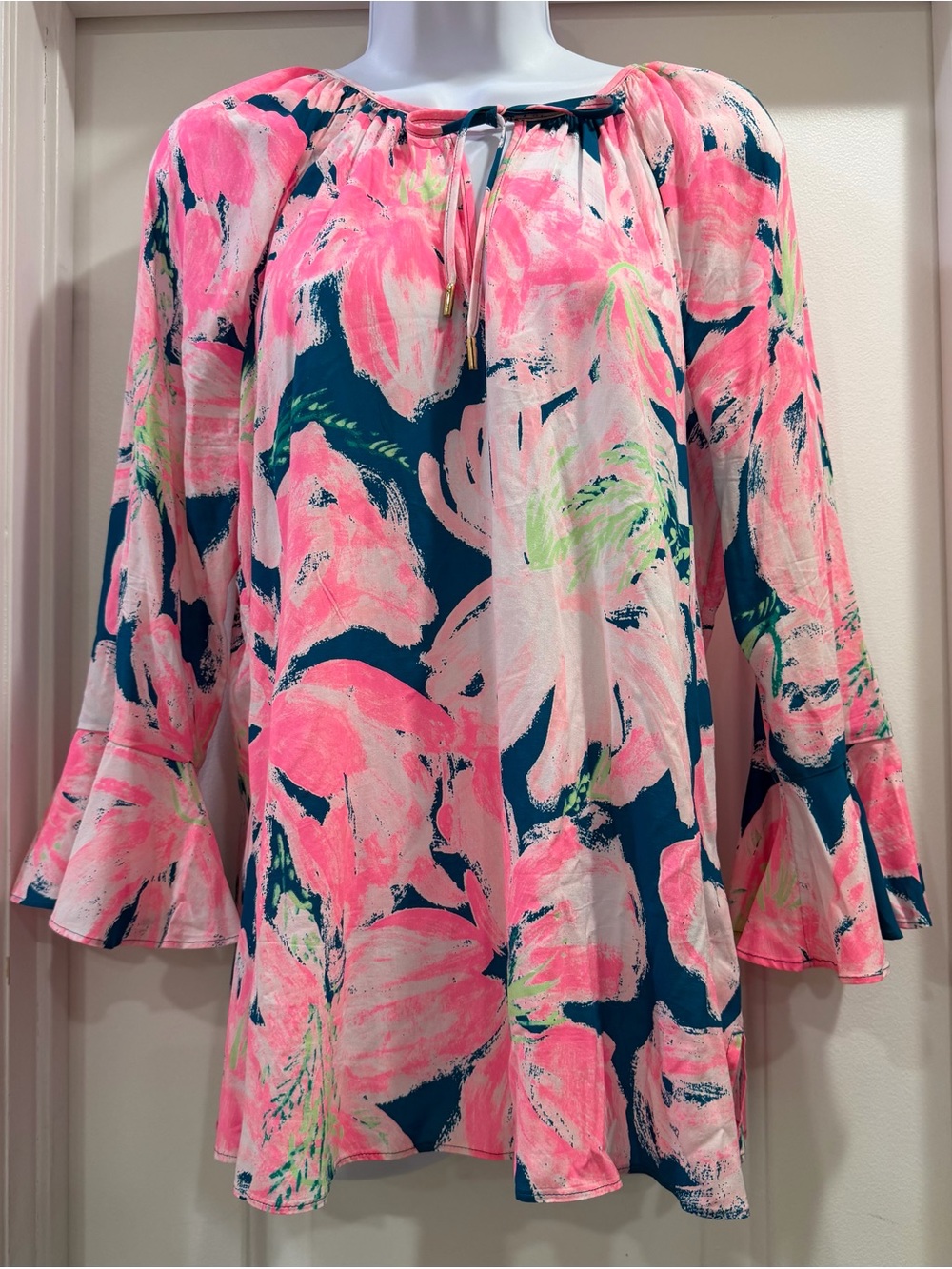 Lilly Pulitzer Willa Flounce Sleeve Blouse Floral Tropical Size Medium